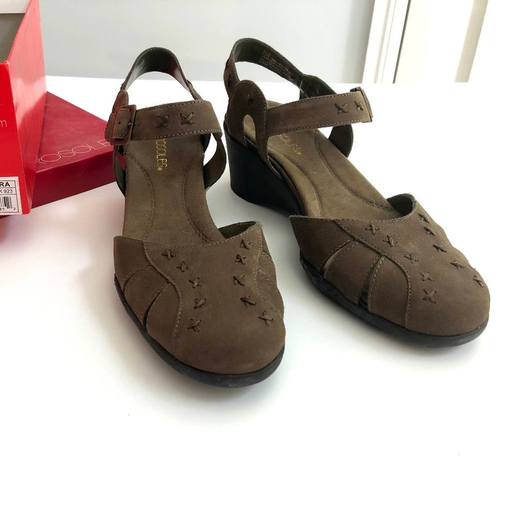 Aerosoles Wedge Sandals Dk Olive Size 9.5M